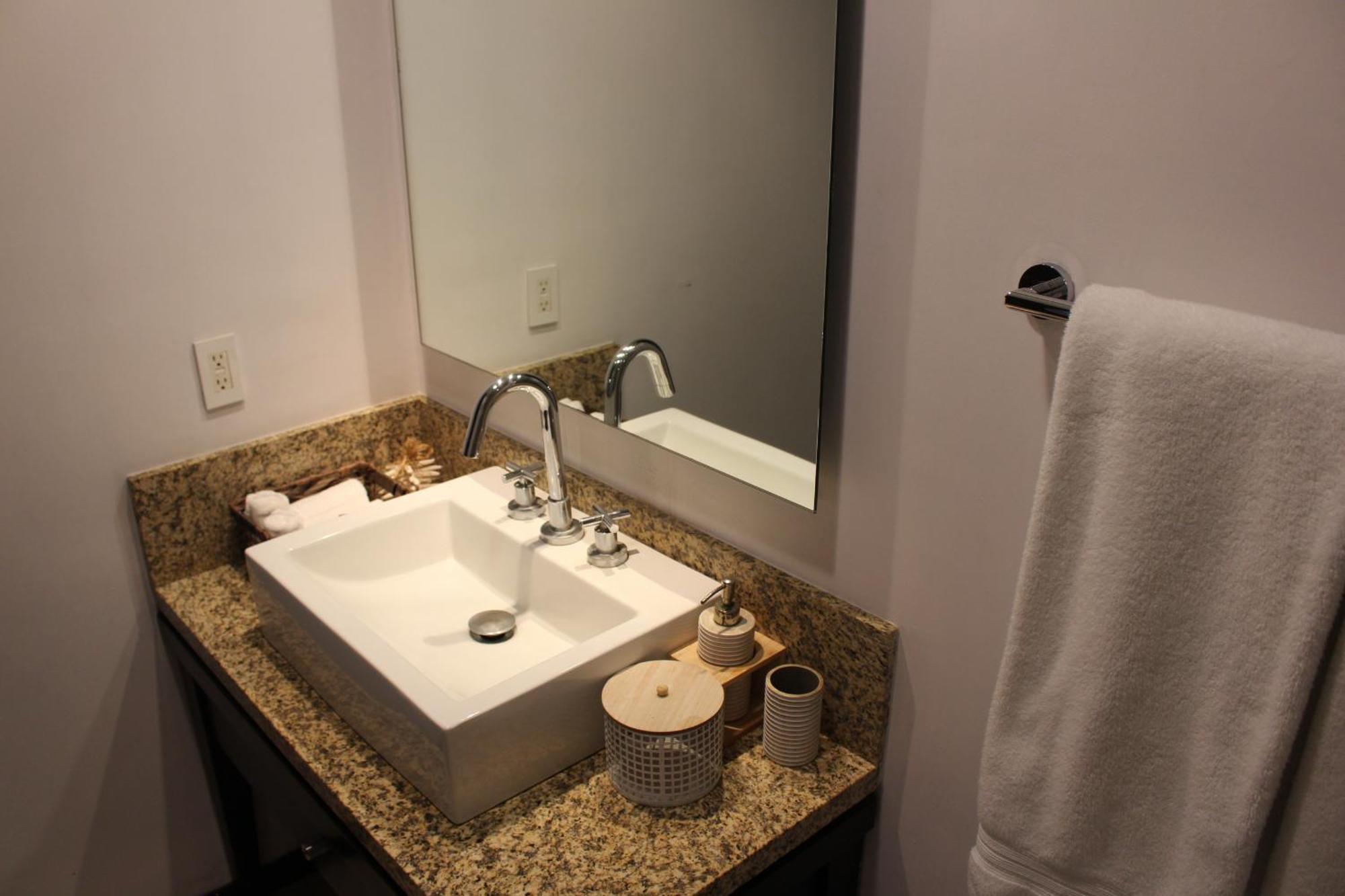 Peninsula Vallarta , Departamentos Piso 8 Y 10 Hacia El Mar 巴亞爾塔港 外观 照片
