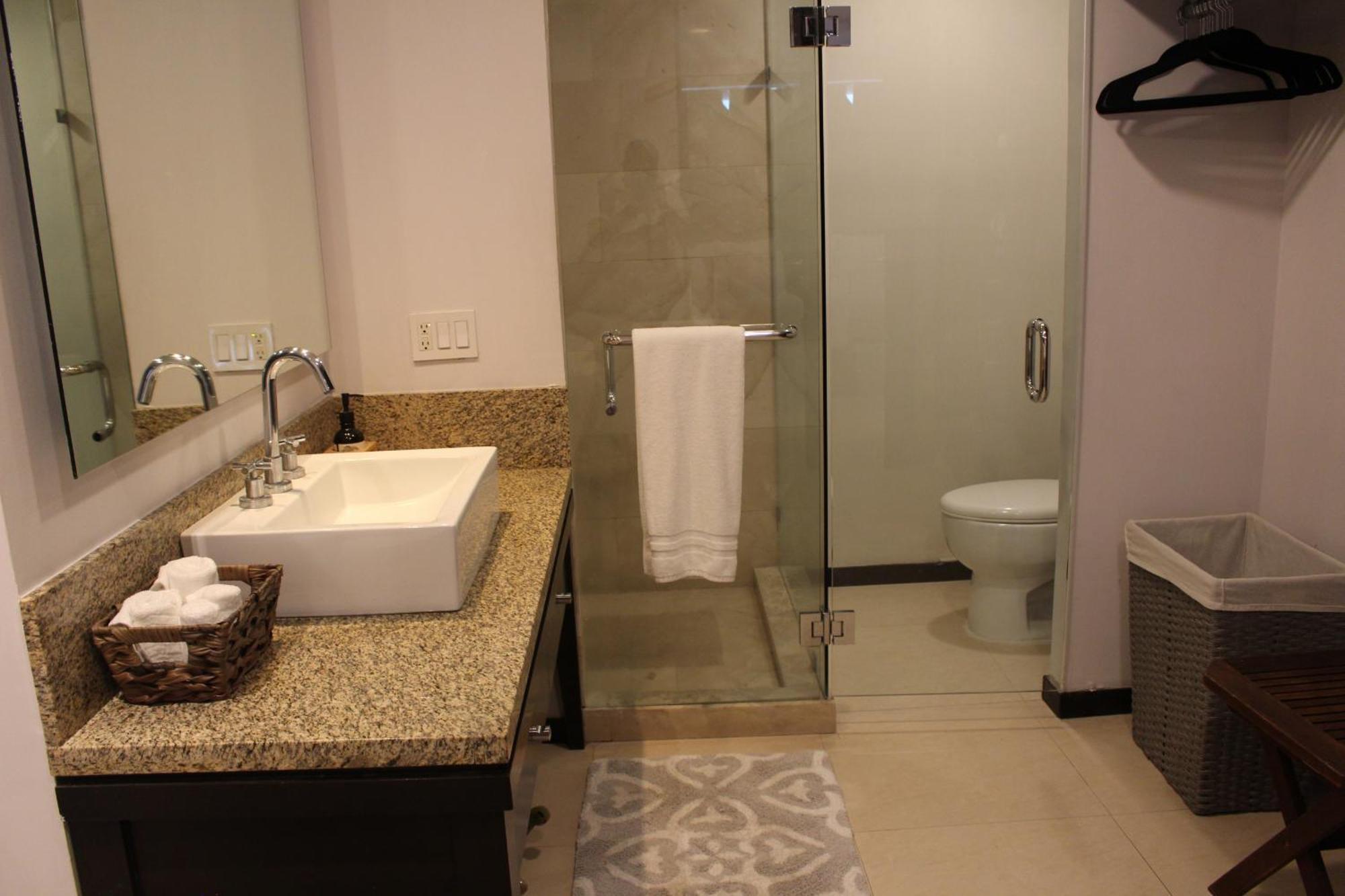 Peninsula Vallarta , Departamentos Piso 8 Y 10 Hacia El Mar 巴亞爾塔港 外观 照片